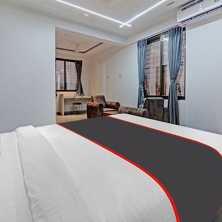 Collection O Crystal Otel Pimpri-Chinchwad Dış mekan fotoğraf