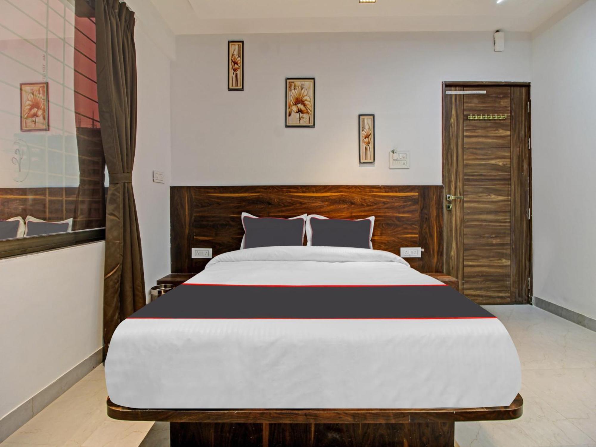 Collection O Crystal Otel Pimpri-Chinchwad Dış mekan fotoğraf