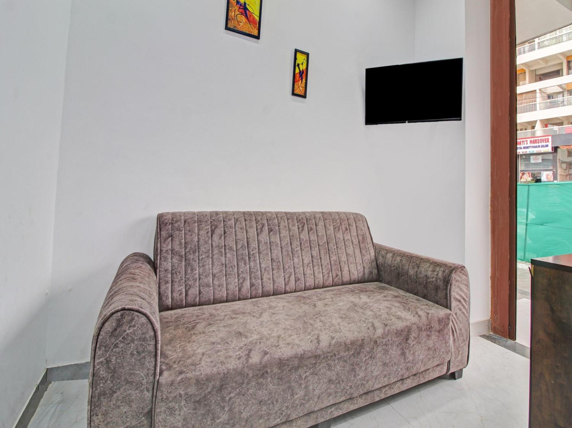 Collection O Crystal Otel Pimpri-Chinchwad Dış mekan fotoğraf