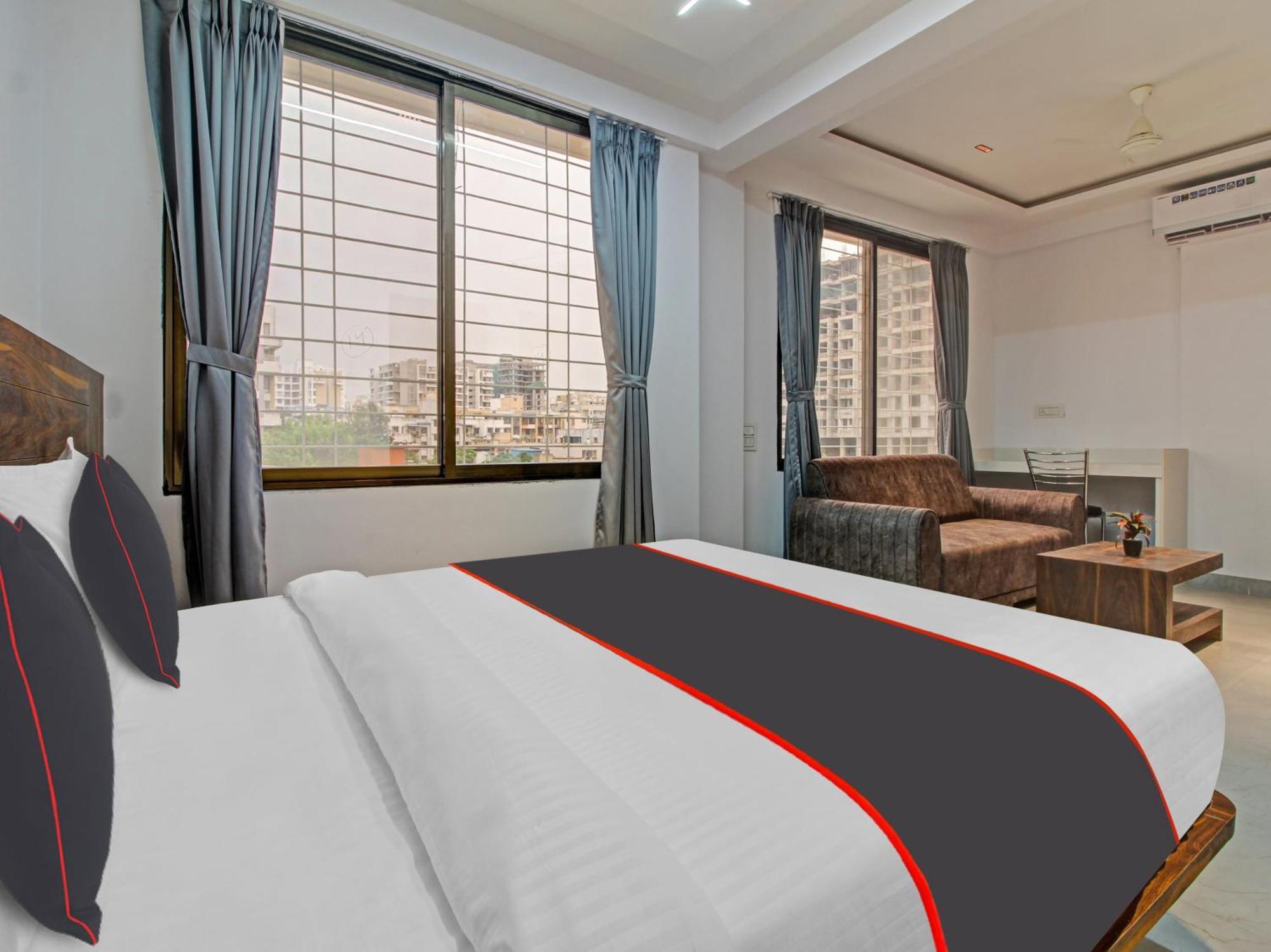 Collection O Crystal Otel Pimpri-Chinchwad Dış mekan fotoğraf